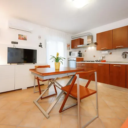 Apartment Zizi House Rome