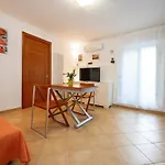 Zizì House *